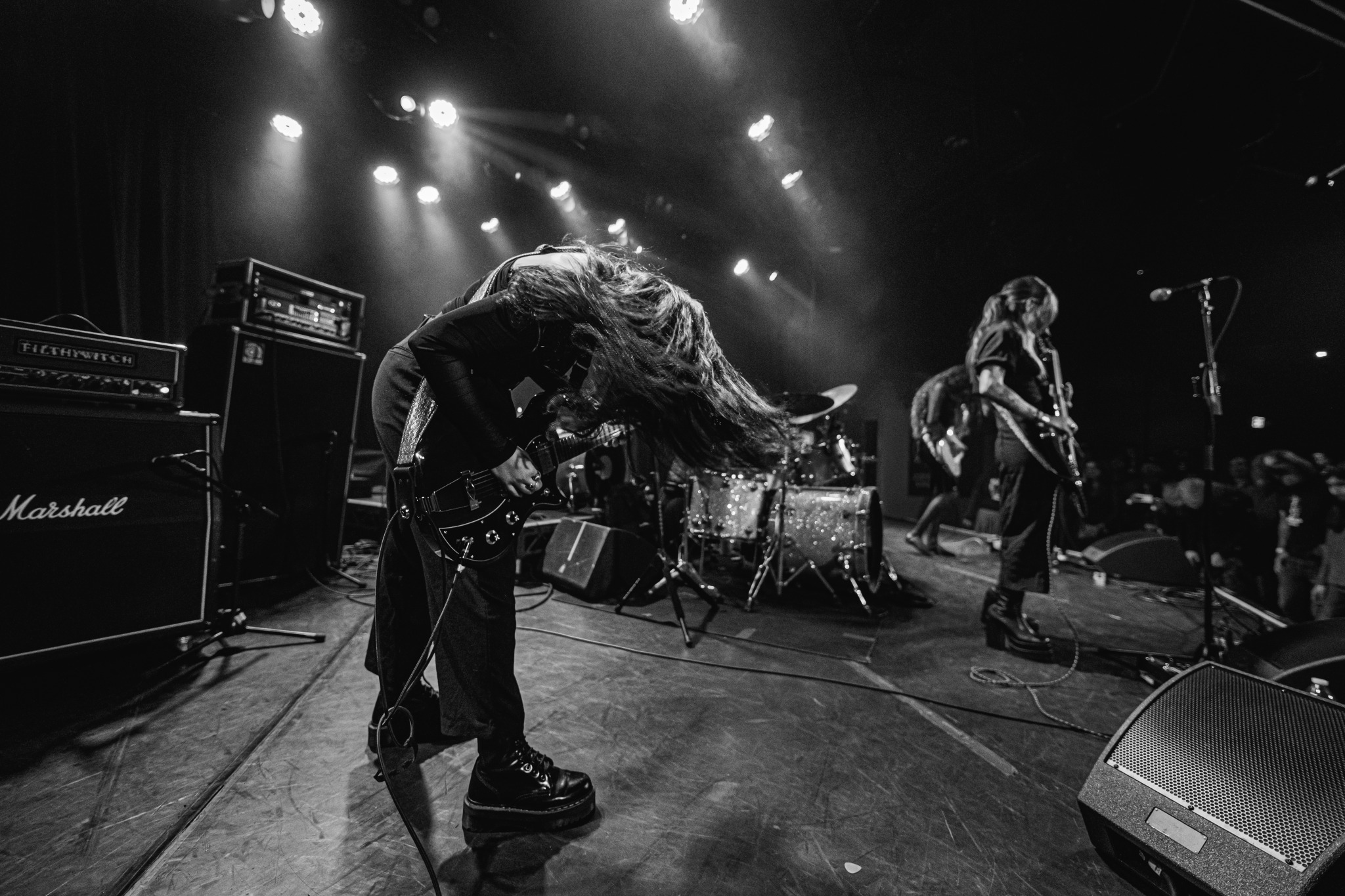 Crowd at a Faetooth show